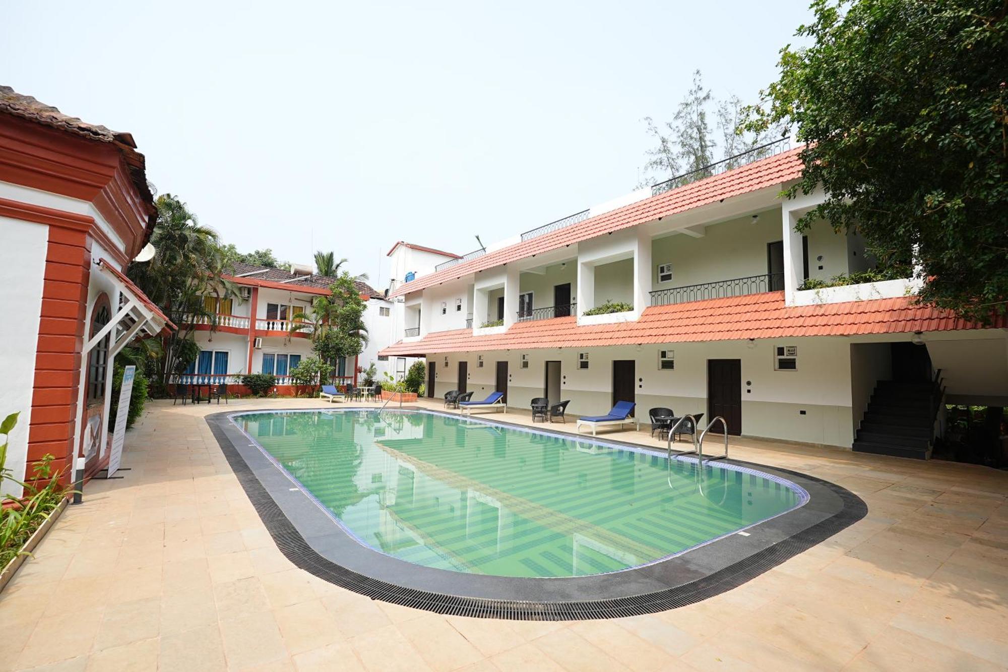 Anjuna Beach Resort Bagian luar foto