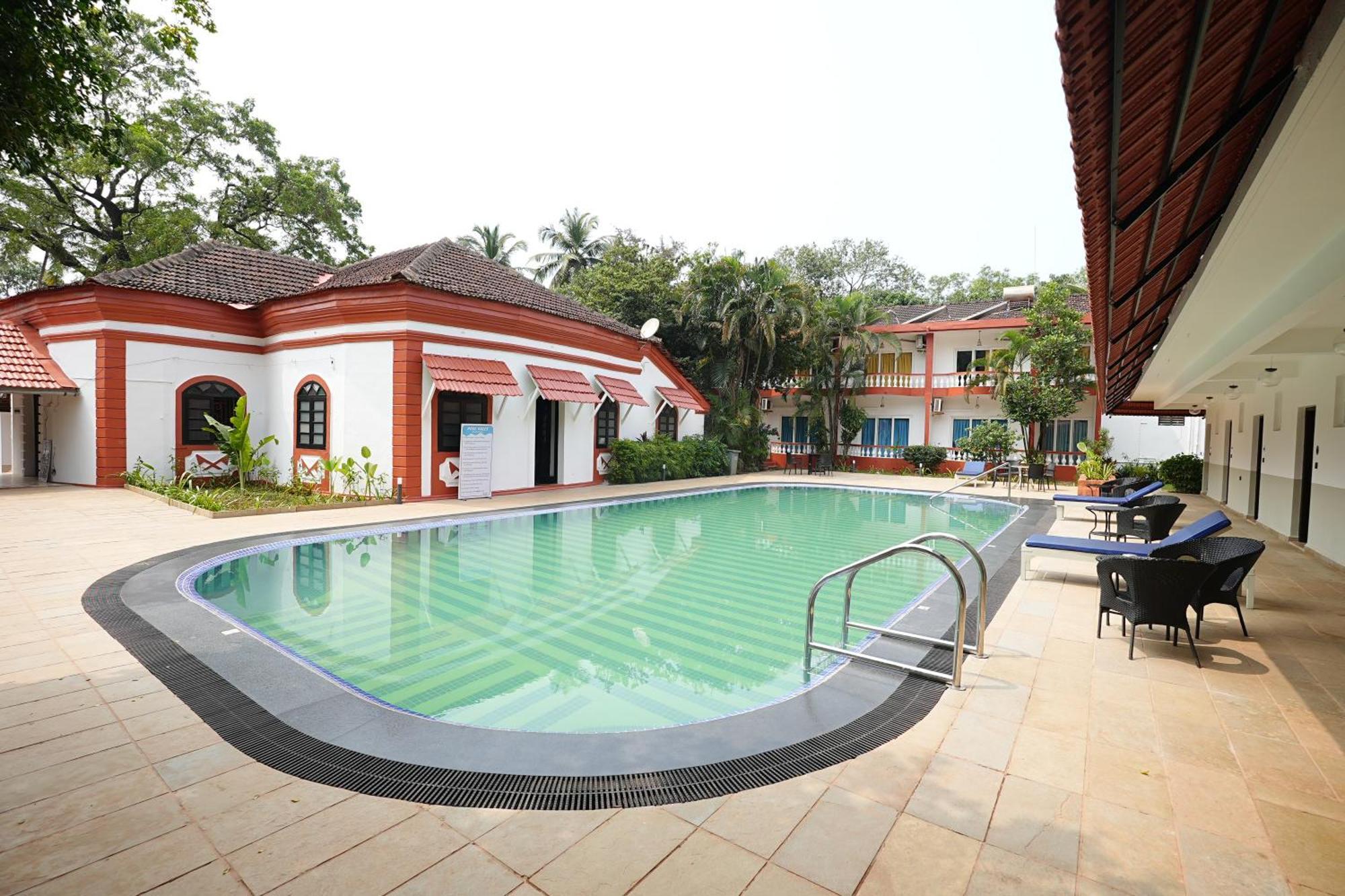 Anjuna Beach Resort Bagian luar foto