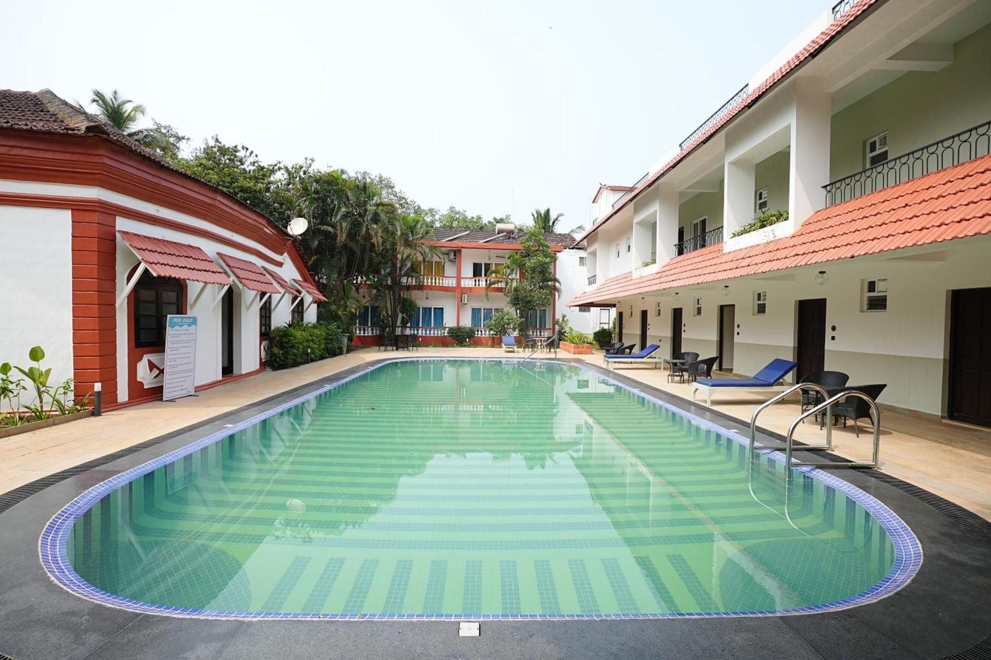 Anjuna Beach Resort Bagian luar foto