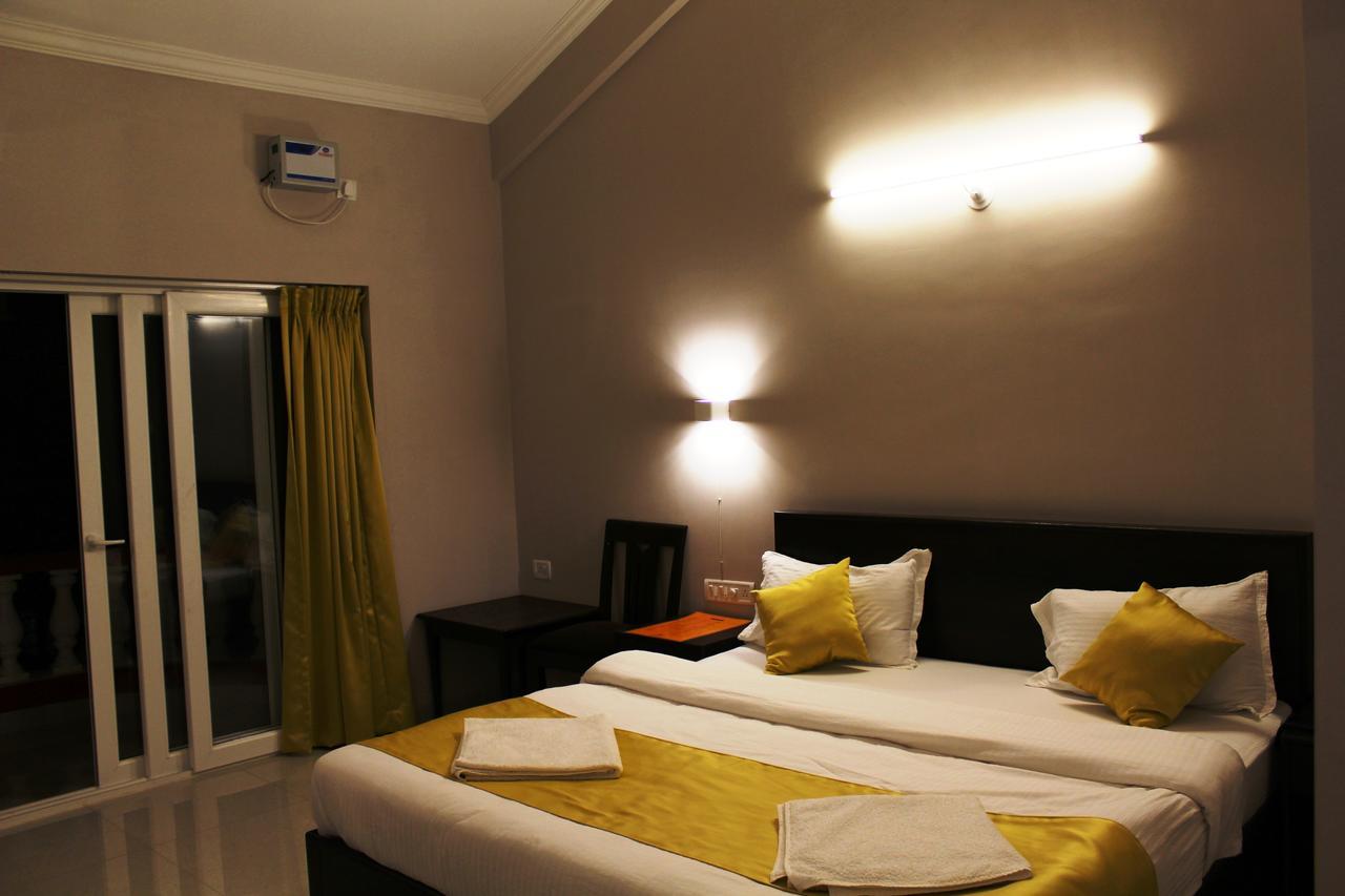 Anjuna Beach Resort Bagian luar foto