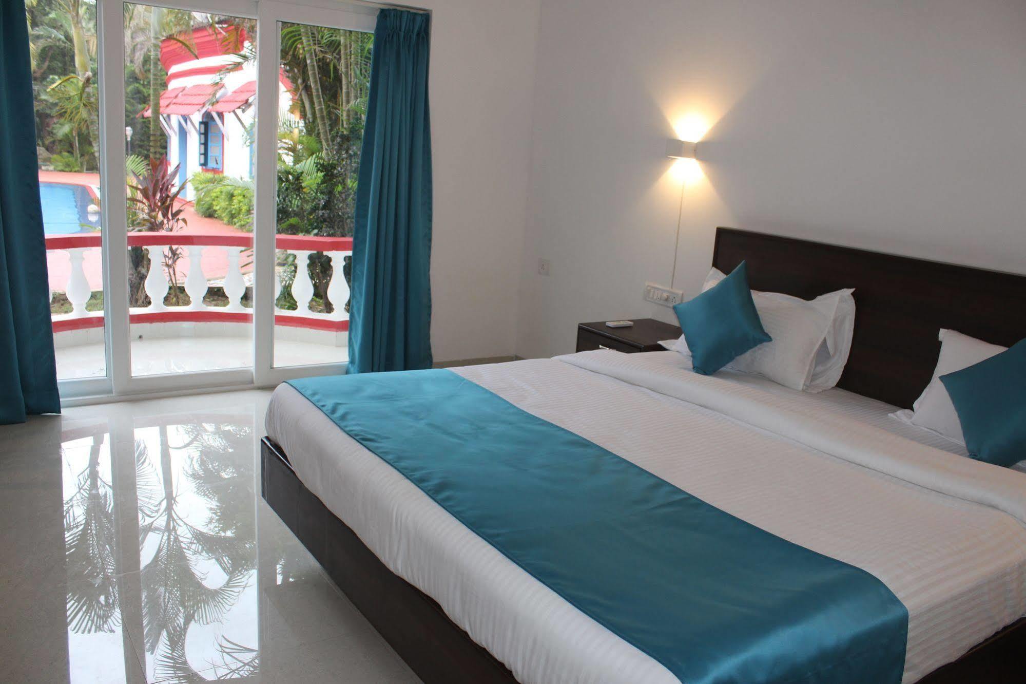 Anjuna Beach Resort Bagian luar foto