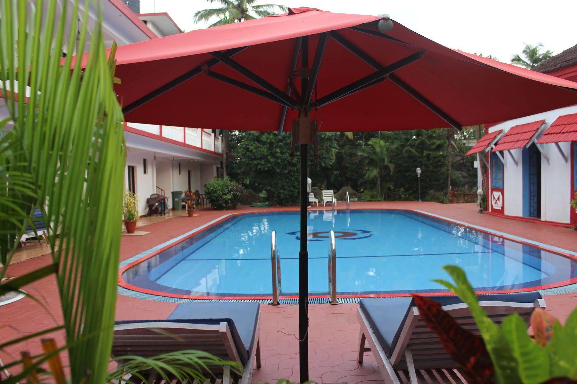 Anjuna Beach Resort Bagian luar foto